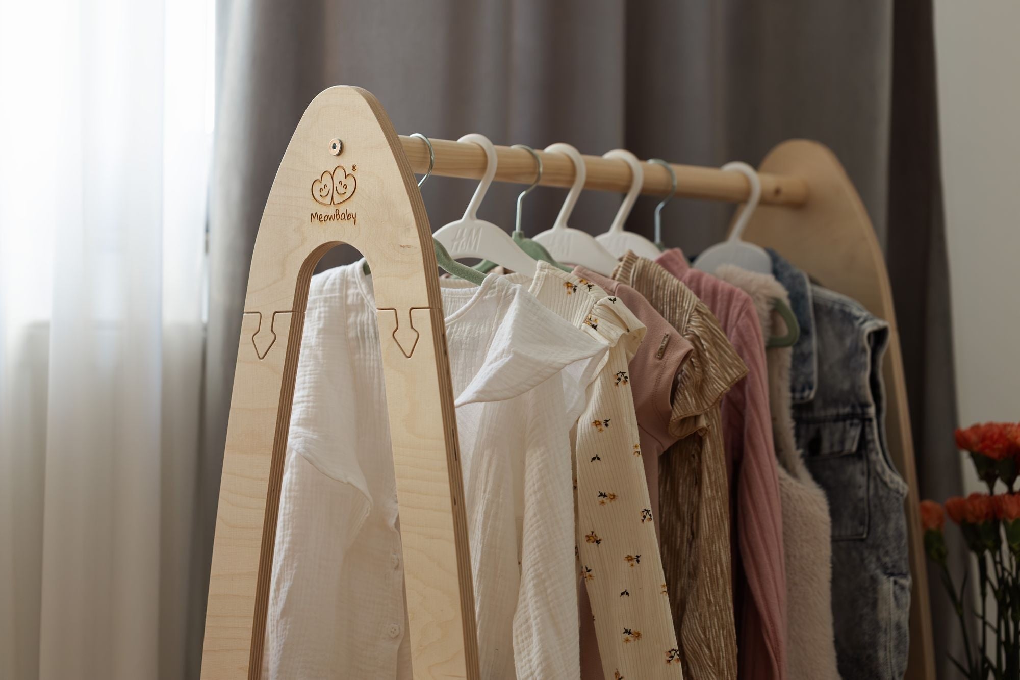 Arched Clothing Rack For Children - Small Natural Wood