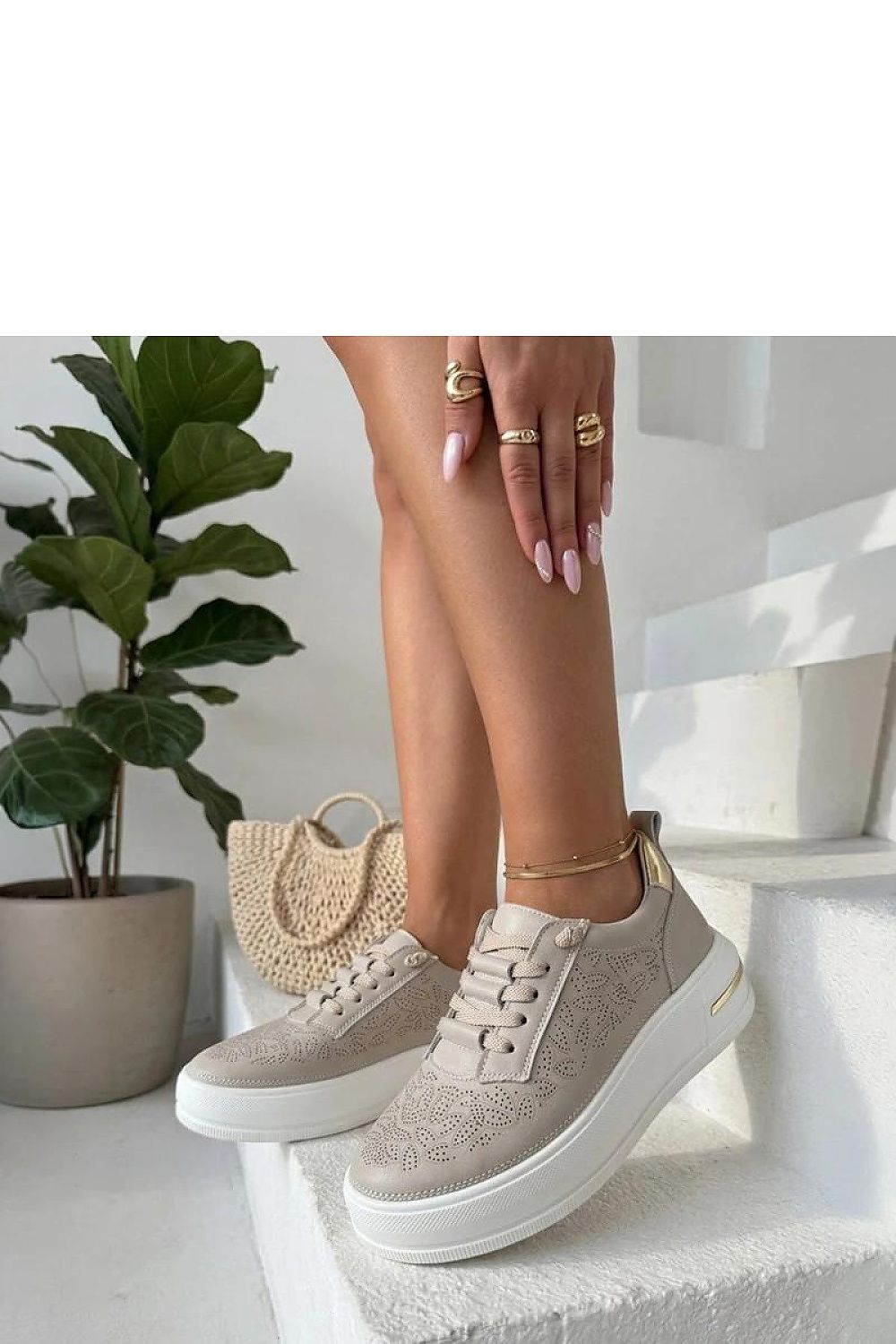  Platform sneakers model 228210 Solea 